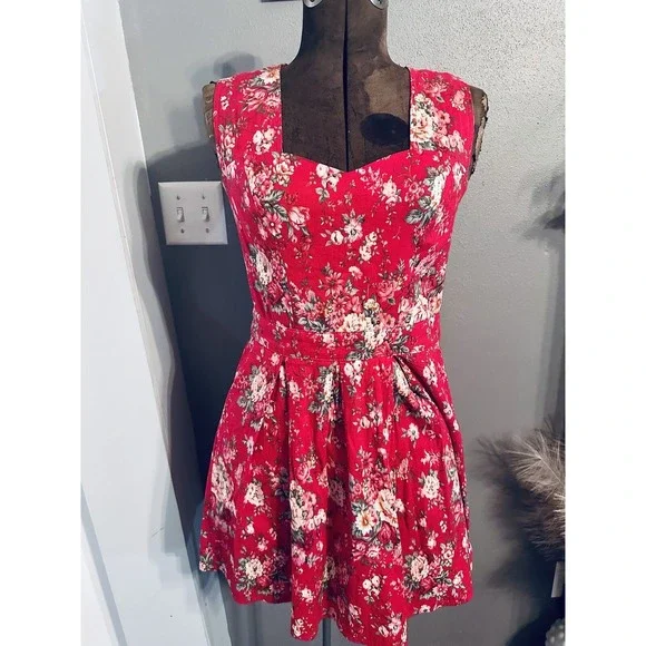 Tea n Rose Floral Print Red Square Neck Fit and Flare Dress Women's Size S - Picture 1 of 3